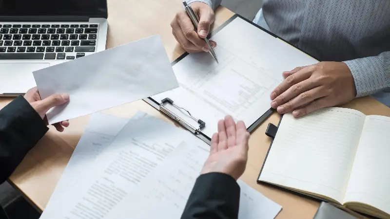  مدارک برای ویزا تجاری ایتالیا