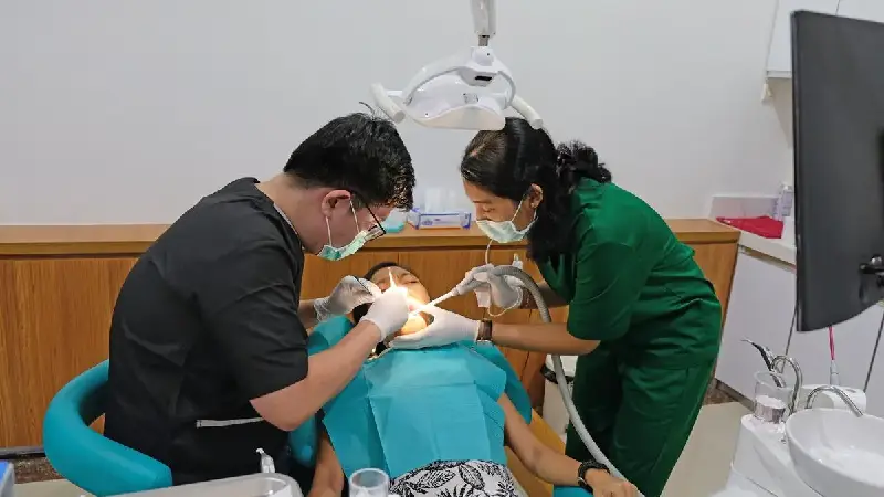 شرایط عمومی تحصیل دندانپزشکی در فرانسه