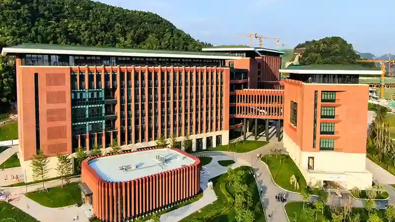 دانشگاه سان یات سن یکی از بهترین دانشگاه‌های چین
